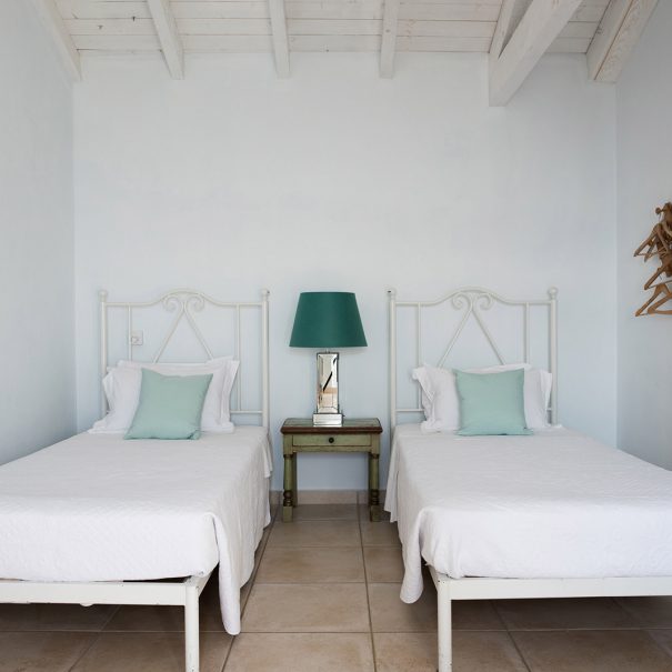 katavoloshousecorfu.com_indoor_bedroom_twins-1600
